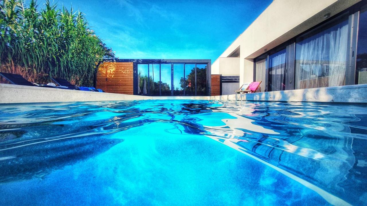 Villa Aurus - Luxury 5 Bedroom Vir Dış mekan fotoğraf