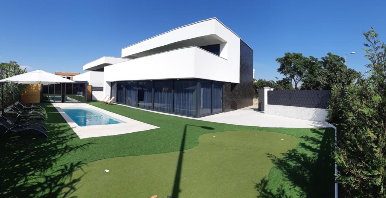 Villa Aurus - Luxury 5 Bedroom Vir Dış mekan fotoğraf