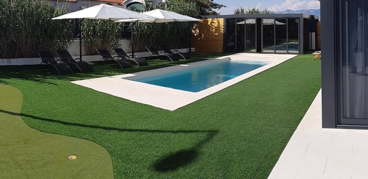 Villa Aurus - Luxury 5 Bedroom Vir Dış mekan fotoğraf